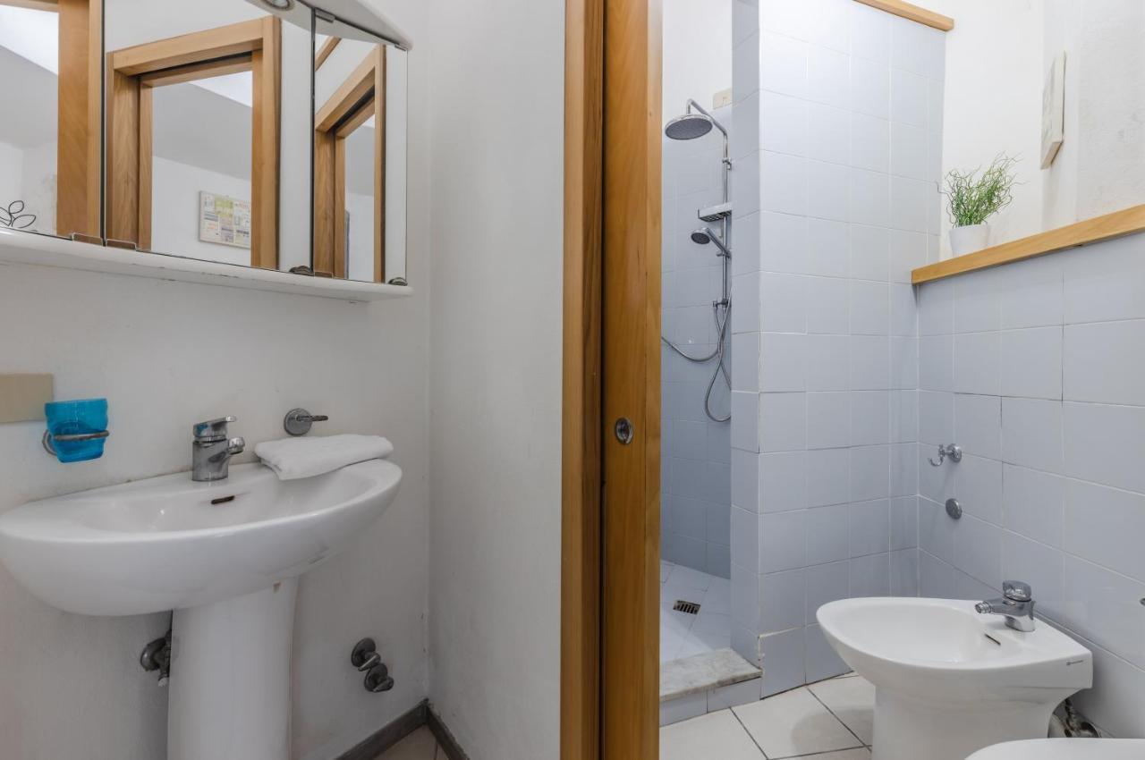 Tuttomondo Central Flat With Private Courtyard 比萨 外观 照片